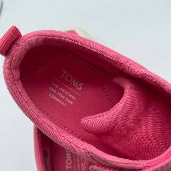Toms Shoes Toms Doeheny
Bubblegum Pink Canvas Sneakers - Picture 11 of 13